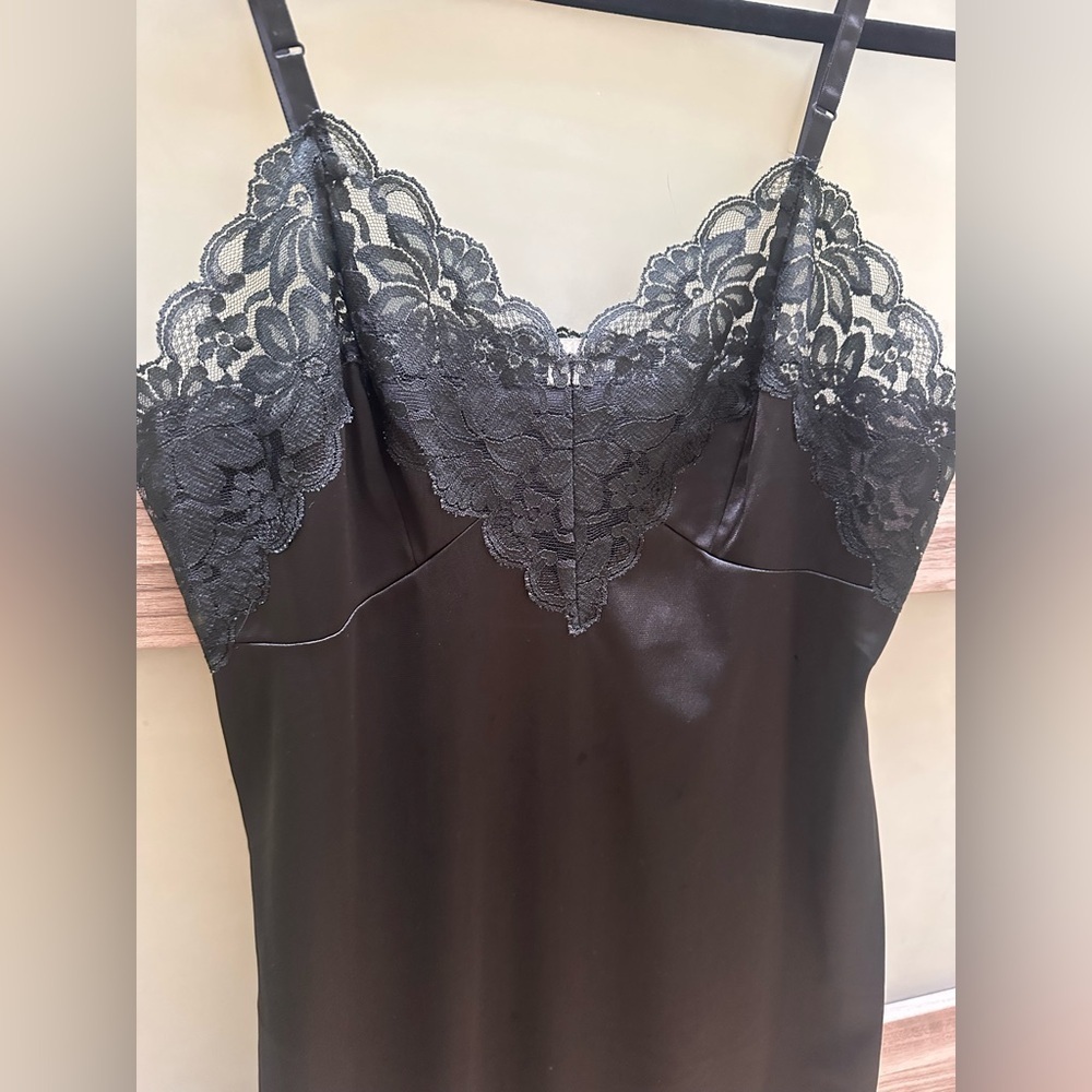 Axiom Black Lace Vintage Slip 🖤